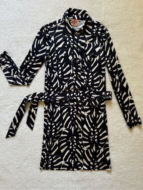 Tory Burch printed silk shirtdress size Small